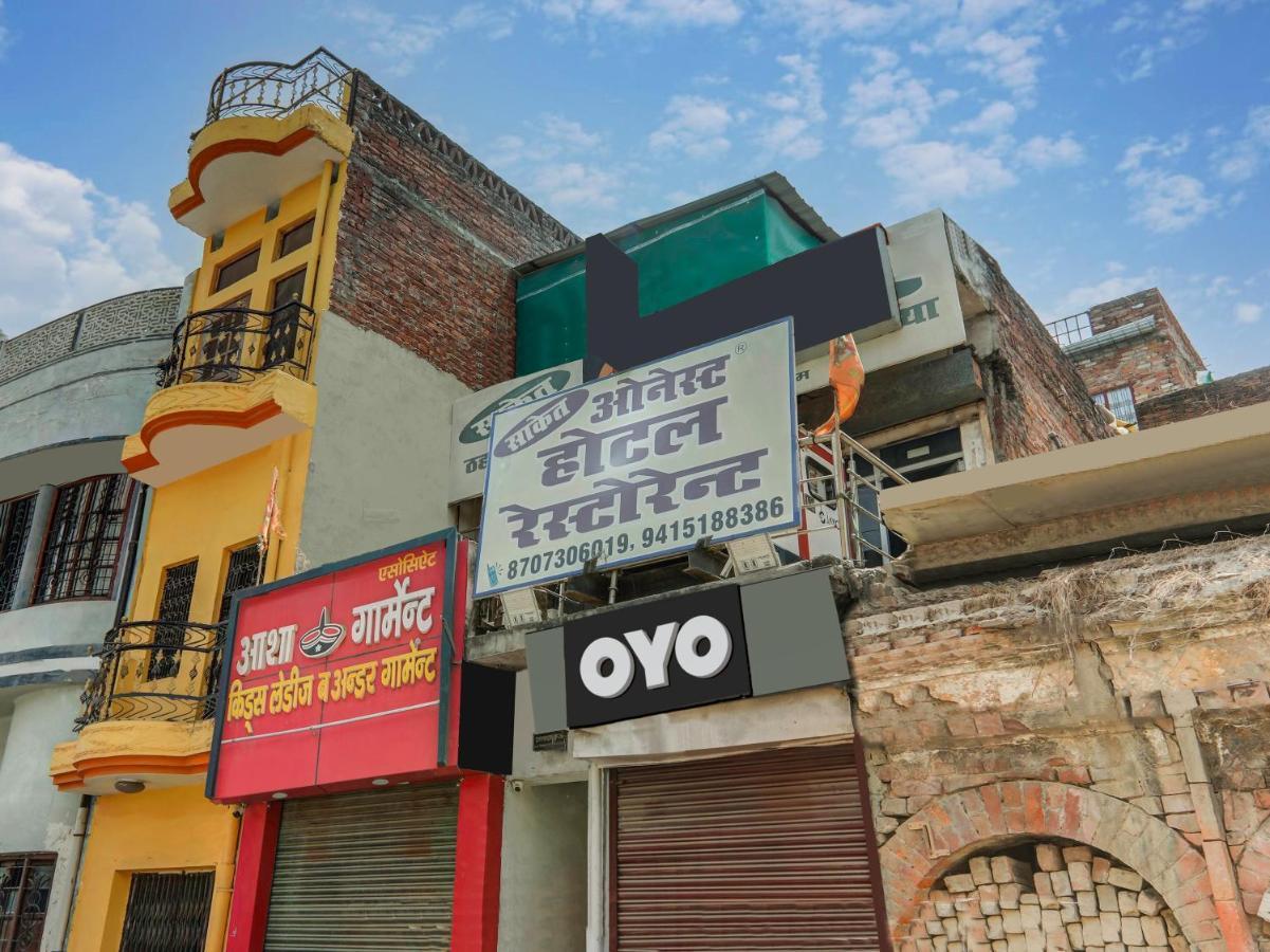 Spot On 81122 Saket Honest Hotel Ayodhya Exteriör bild