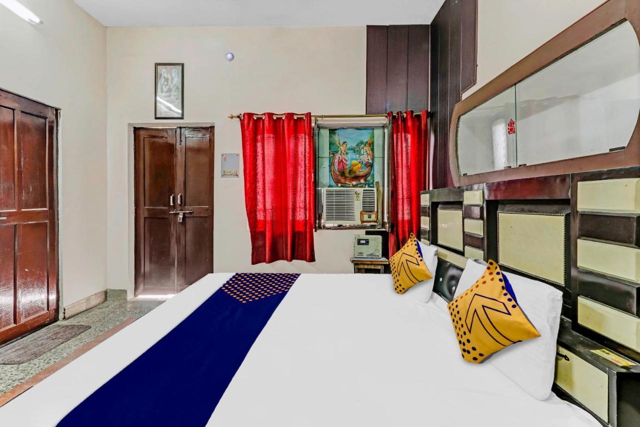 Spot On 81122 Saket Honest Hotel Ayodhya Exteriör bild